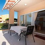 Matas Apartament Sukošan